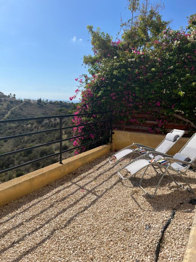 פאהיה Hillview Apartment מראה חיצוני תמונה